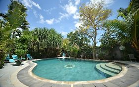 Hibiscus House Pemuteran Bali